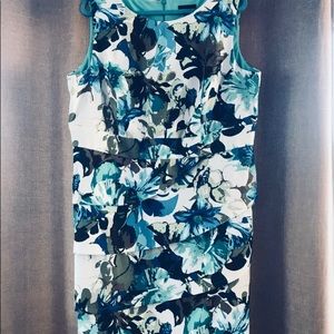 NWOT. Blue cross layered straight line dress